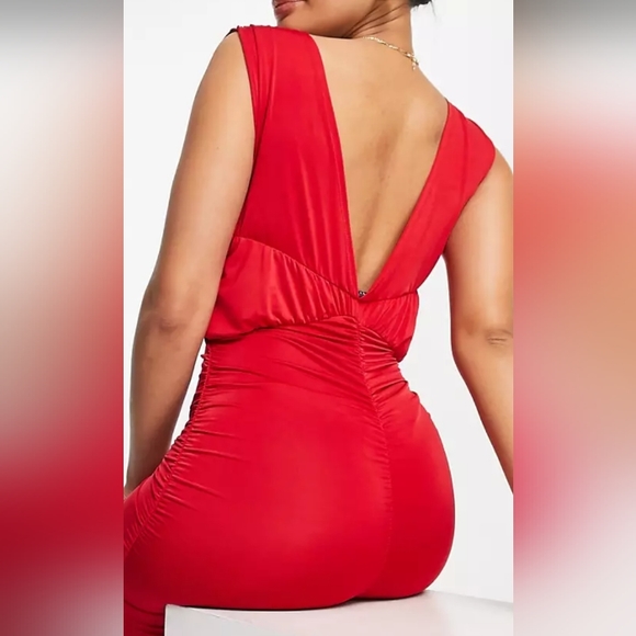 ♥️ Deep Plunge Midi-dress Red ♥️ - Picture 2 of 2